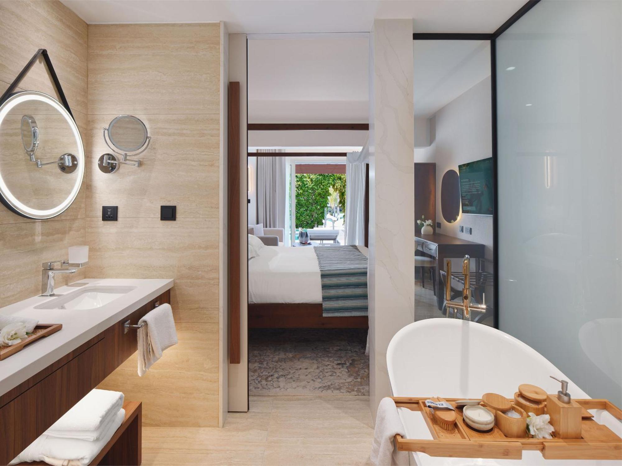 Fisherman's Junior Suite with Private Pool (+18 years old)
